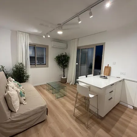 Sunny Kapparis Penthouse - Near - Terrace *